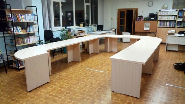Стол руководителя с приставкой ФОРУМ